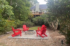 Luxe Lake House w/ Pool & Dock on Deep Water Cove!