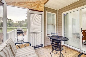 Peaceful Savannah Home - 11 Mi to Beaches!