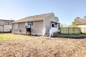 Peaceful Savannah Home - 11 Mi to Beaches!