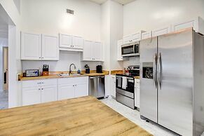 Peaceful Savannah Home - 11 Mi to Beaches!