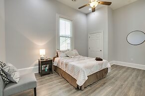 2 Mi to French Quarter: Walkable Nola Home