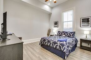 2 Mi to French Quarter: Walkable Nola Home