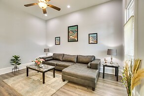2 Mi to French Quarter: Walkable Nola Home