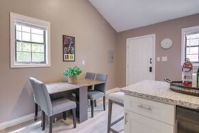 Charming Memphis Apartment: Remote-work Friendly!