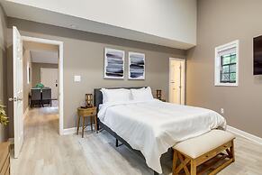 Charming Memphis Apartment: Remote-work Friendly!