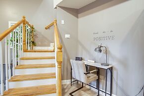 Charming Memphis Apartment: Remote-work Friendly!