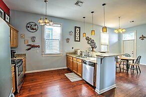 5 Mi to Bourbon Street: Central Nola Home