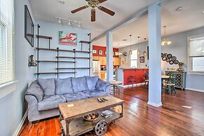 5 Mi to Bourbon Street: Central Nola Home