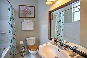 5 Mi to Bourbon Street: Central Nola Home