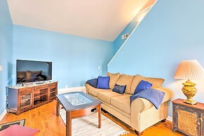 Lakefront Retreat With Private Docks & Gazebo!