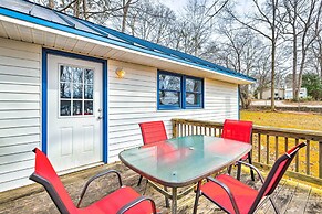 Lakefront Retreat With Private Docks & Gazebo!