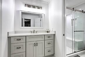 Immaculate Suwanee House w/ Pool & Game Room!