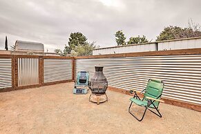 Sunny Tucson Abode w/ Fire Pit 9 Mi to U of A