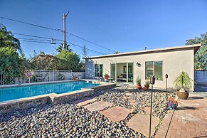 < 3 Mi to U of A: Poolside Oasis in Tucson!