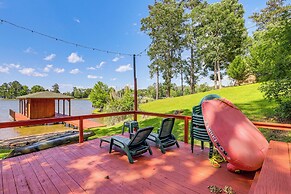 Lakefront Sparta Cottage w/ Decks & Boat Dock
