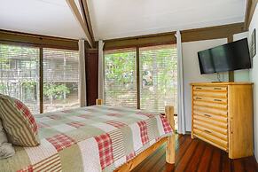 Jasper Hideaway w/ Spacious Deck + Community Pool