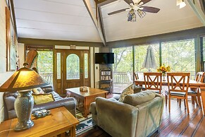 Jasper Hideaway w/ Spacious Deck + Community Pool