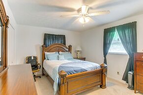 Cozy Waycross House w/ Yard & Screened Patio!