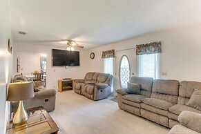 Cozy Waycross House w/ Yard & Screened Patio!