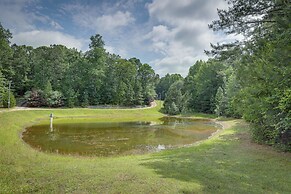 Single-story Home ~ 7 Mi to Old Towne Conyers!