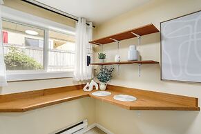 Scandi Boho Seattle Apartment, Walk to Waterfront!