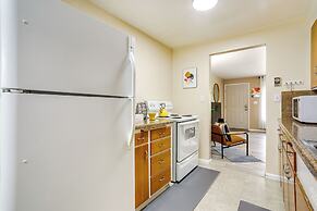 Scandi Boho Seattle Apartment, Walk to Waterfront!