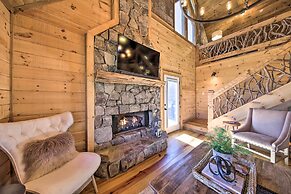Stunning Escape w/ Loft, Hot Tub + Mtn Views!