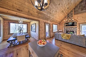 Stunning Escape w/ Loft, Hot Tub + Mtn Views!