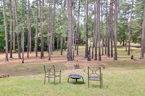 Quiet Ellaville Home w/ Patio + Outdoor Dining!
