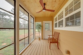 Lilburn Vacation Home w/ Grill ~ 31 Mi to Atlanta