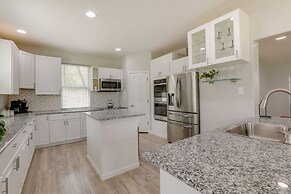 Lilburn Vacation Home w/ Grill ~ 31 Mi to Atlanta