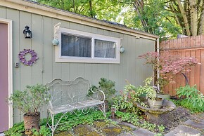 Cozy Portland Studio w/ Patio + Yard!