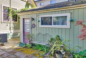 Cozy Portland Studio w/ Electric Fireplace