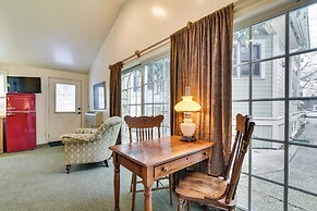 Cozy Portland Studio w/ Electric Fireplace