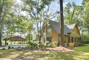 Stunning Valdosta A-frame Home With Private Pool!