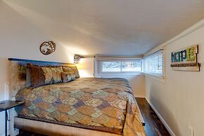 Rustic Log Cabin w/ Studio ~ 5 Mi to Pikes Peak!