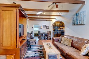 Rustic Log Cabin w/ Studio ~ 5 Mi to Pikes Peak!