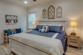 Wfh-friendly Condo Rental in Nashville, Georgia!