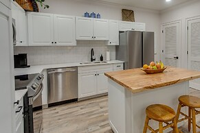 Wfh-friendly Condo Rental in Nashville, Georgia!
