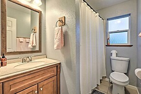 Idyllic Tahoe Home: 1 Mi to Heavenly Ski Resort!