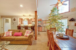Idyllic Tahoe Home: 1 Mi to Heavenly Ski Resort!