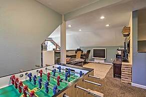 Idyllic Tahoe Home: 1 Mi to Heavenly Ski Resort!