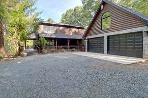 Blue Ridge Cabin w/ Hot Tub & Private Lake!