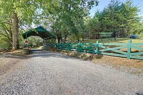 Blue Ridge Cabin w/ Hot Tub & Private Lake!