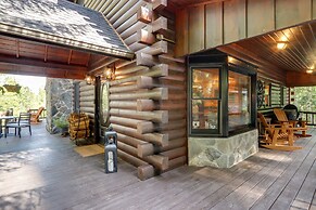 Blue Ridge Cabin w/ Hot Tub & Private Lake!