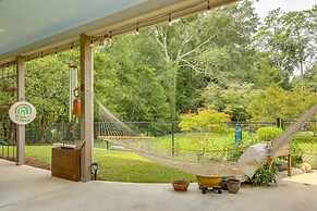 Cozy Covington Studio Rental Near Historic Square!