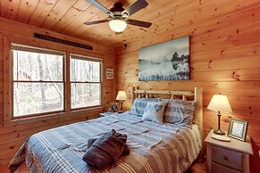 Blue Ridge Cozy Cabin in the Woods w/ Hot Tub!