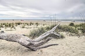 Ideally Located Luxe Beach House on Tybee Island