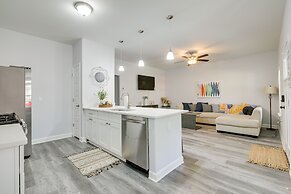 Sunny Memphis Home ~ 2 Mi to Beale Street!