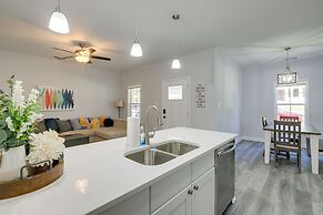 Sunny Memphis Home ~ 2 Mi to Beale Street!